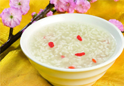 米酒能下奶嗎？產(chǎn)婦喝米酒能下奶嗎？