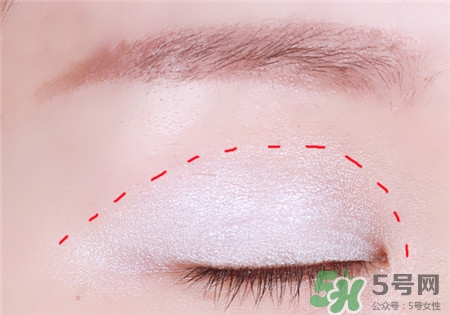 白色眼影可以當高光用嗎?白色眼影怎么用?