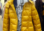 羽絨服需要干洗嗎？羽絨服干洗好還是水洗好？