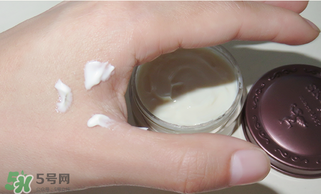 思親膚眼霜怎么樣？skin food眼霜適合年齡