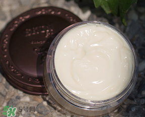 思親膚眼霜怎么樣？skin food眼霜適合年齡