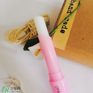 mistine草莓唇膏多少錢？mistine美氏婷草莓變色唇膏價(jià)格