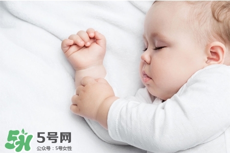 產(chǎn)后胸部下垂什么原因？產(chǎn)后胸部下垂怎么辦？
