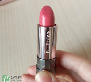 藍(lán)色之戀口紅有毒嗎？藍(lán)色之戀口紅安全嗎？