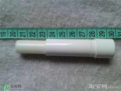 妮維雅唇膏和曼秀雷敦唇膏哪個(gè)好？妮維雅和曼秀雷敦對(duì)比