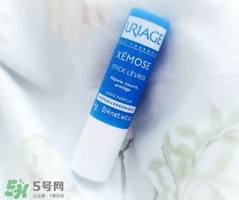 依泉和dhc唇膏哪個(gè)好？依泉唇膏和dhc唇膏哪個(gè)好？