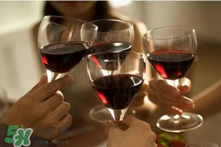 春節(jié)喝黃酒好嗎？春節(jié)喝黃酒的七大健康理由