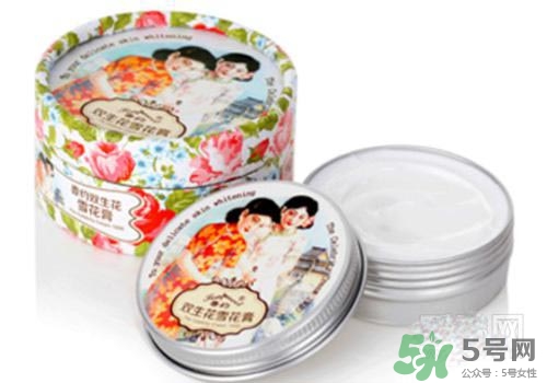 雪花膏適合油性皮膚嗎？油性皮膚可以用雪花膏嗎？