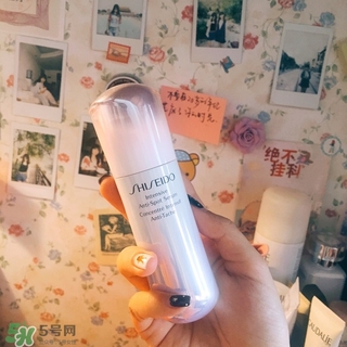 資生堂新透白精華和小燈泡哪個(gè)好？資生堂新透白精華和小燈泡對(duì)比