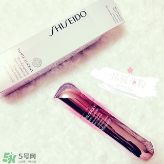 資生堂新透白精華和小燈泡哪個(gè)好？資生堂新透白精華和小燈泡對(duì)比