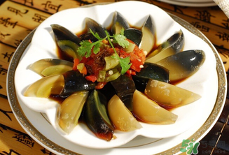 皮蛋有黑點能吃嗎？皮蛋有毒嗎？