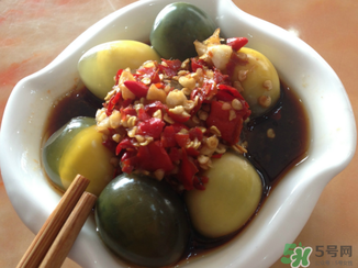 皮蛋一天最多吃幾個(gè)？皮蛋一次能吃幾個(gè)？