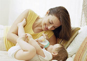 母乳和奶粉混合喂養(yǎng)好嗎？母乳和奶粉可以混在一起吃嗎？
