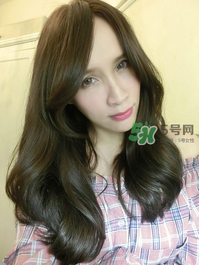 產(chǎn)后怎么護(hù)理頭發(fā)？生寶寶后頭發(fā)怎么護(hù)理