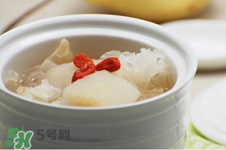 冬天濕氣重喝什么湯？適宜冬季的5款祛濕湯
