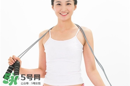 冬天跳繩可以減肥嗎？冬季跳繩瘦身的正確方法