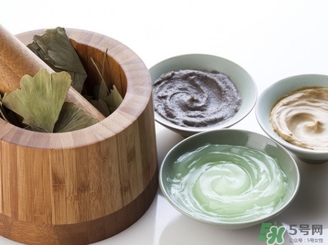 臉上脫皮可以敷面膜嗎？臉上脫皮敷什么面膜好？