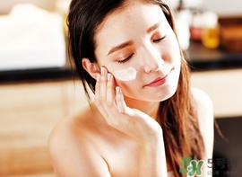 臉上脫皮可以敷面膜嗎？臉上脫皮敷什么面膜好？