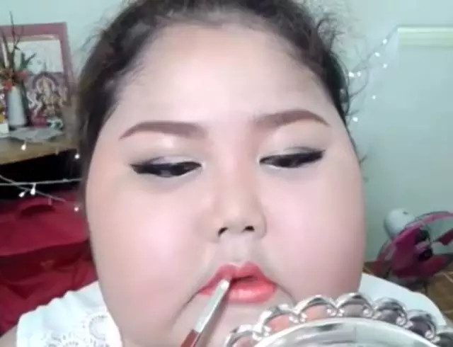 臉胖怎么化妝好看？臉大怎么化妝好看