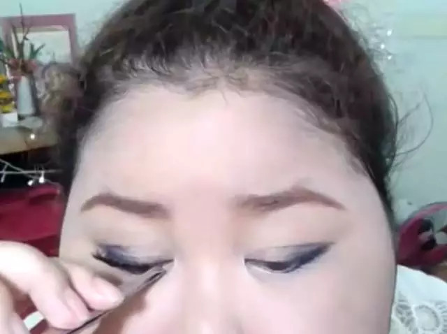 臉胖怎么化妝好看？臉大怎么化妝好看