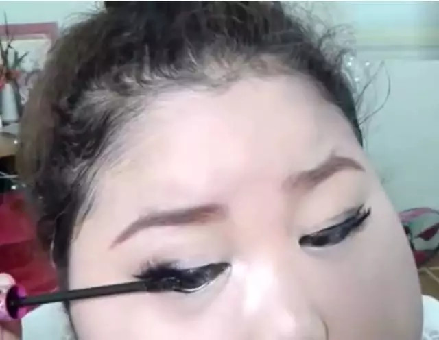 臉胖怎么化妝好看？臉大怎么化妝好看