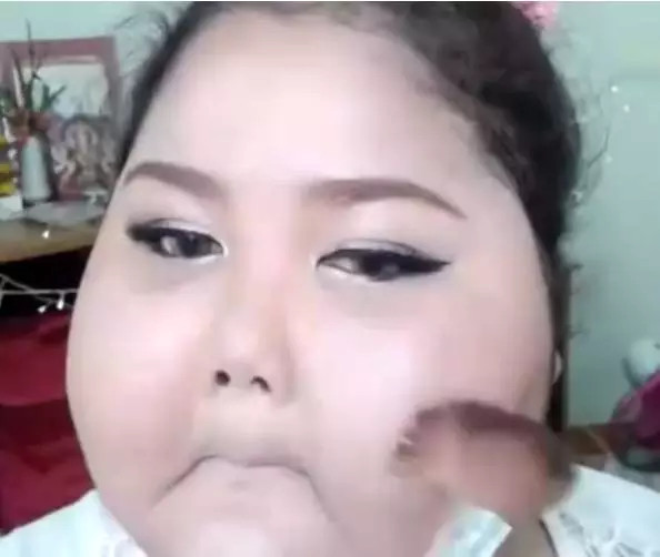 臉胖怎么化妝好看？臉大怎么化妝好看