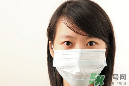 口臭會(huì)遺傳給孩子嗎？口臭會(huì)傳染給孩子嗎？