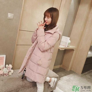 小個子女生適合穿什么羽絨服？個子矮的女生適合什么羽絨服
