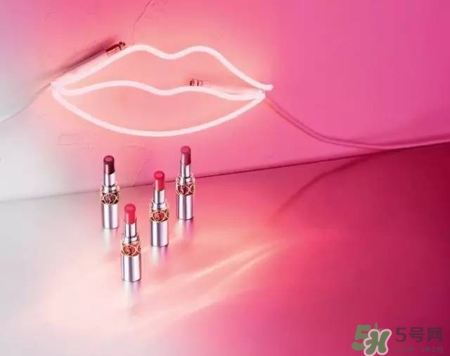 ysl2017銀色圓管口紅多少錢？ysl2017夾心銀色圓管口紅價(jià)格