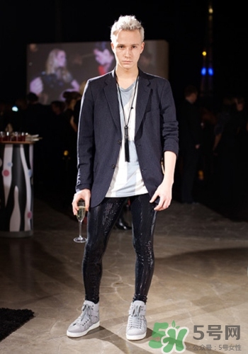 過年男生穿什么衣服？過年男生穿衣搭配