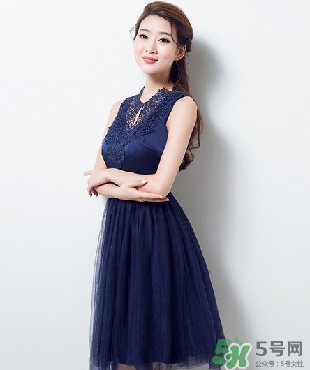 年會(huì)要穿禮服嗎？年會(huì)禮服搭配