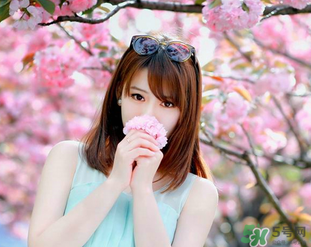 重瞼術(shù)是什么？重瞼術(shù)是永久的嗎？