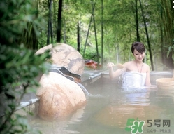 來月經(jīng)可以泡溫泉嗎？泡溫泉來月經(jīng)了怎么辦？
