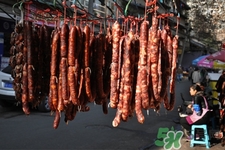 灌香腸配什么作料好吃？灌香腸需要放什么調(diào)料？