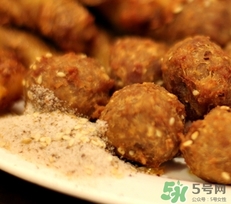 肉丸子可以用面粉嗎？肉丸子用什么粉？