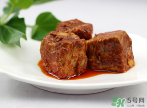 霉豆腐發(fā)霉了還能吃嗎？霉豆腐發(fā)霉有幾種顏色？