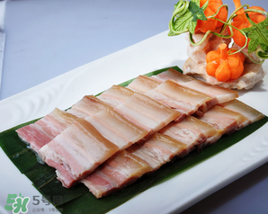 腌肉長毛了還能吃嗎？腌肉長綠毛了還能吃嗎？