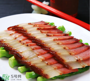 腌肉長毛了還能吃嗎？腌肉長綠毛了還能吃嗎？