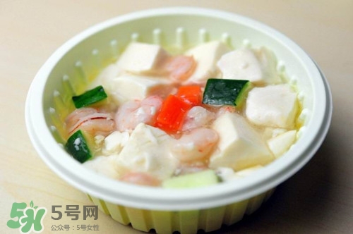 蝦仁豆腐怎么做好吃?蝦仁豆腐什么時候放調料