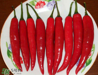 新鮮辣椒可以冷凍嗎？新鮮辣椒怎么保存冰箱？