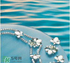 施華洛世奇是銀的嗎？施華洛世奇是白金嗎？