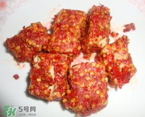 霉豆腐長紅霉還能吃嗎？霉豆腐為什么會長紅霉？