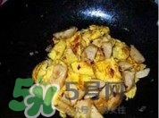 魚丸和雞蛋可以一起吃嗎？魚丸和雞蛋能不能同時吃？