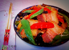 腌肉怎么做好吃？腌肉炒什么菜好吃？