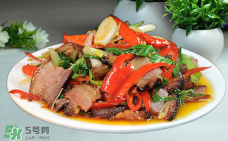 臘肉蒸還是煮？臘肉蒸好還是煮好？