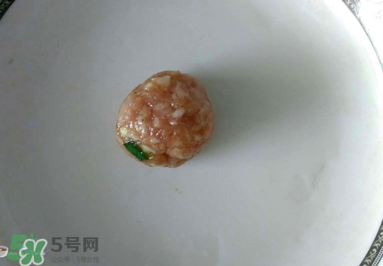 珍珠丸子可以用大米嗎？珍珠丸子用大米怎么做？