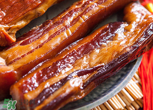 臘肉放冷藏還是冷凍？臘肉冷凍可以保存多久？