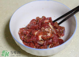 ?羊肉腌制多長時間？羊肉怎么腌才嫩？