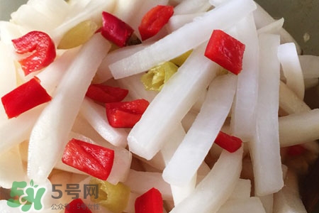 腌蘿卜不放醋會酸嗎？醋腌蘿卜太酸怎么辦？