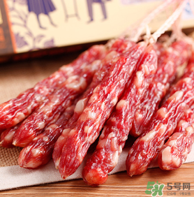 曬香腸要扎孔嗎？曬香腸需要扎洞嗎？
